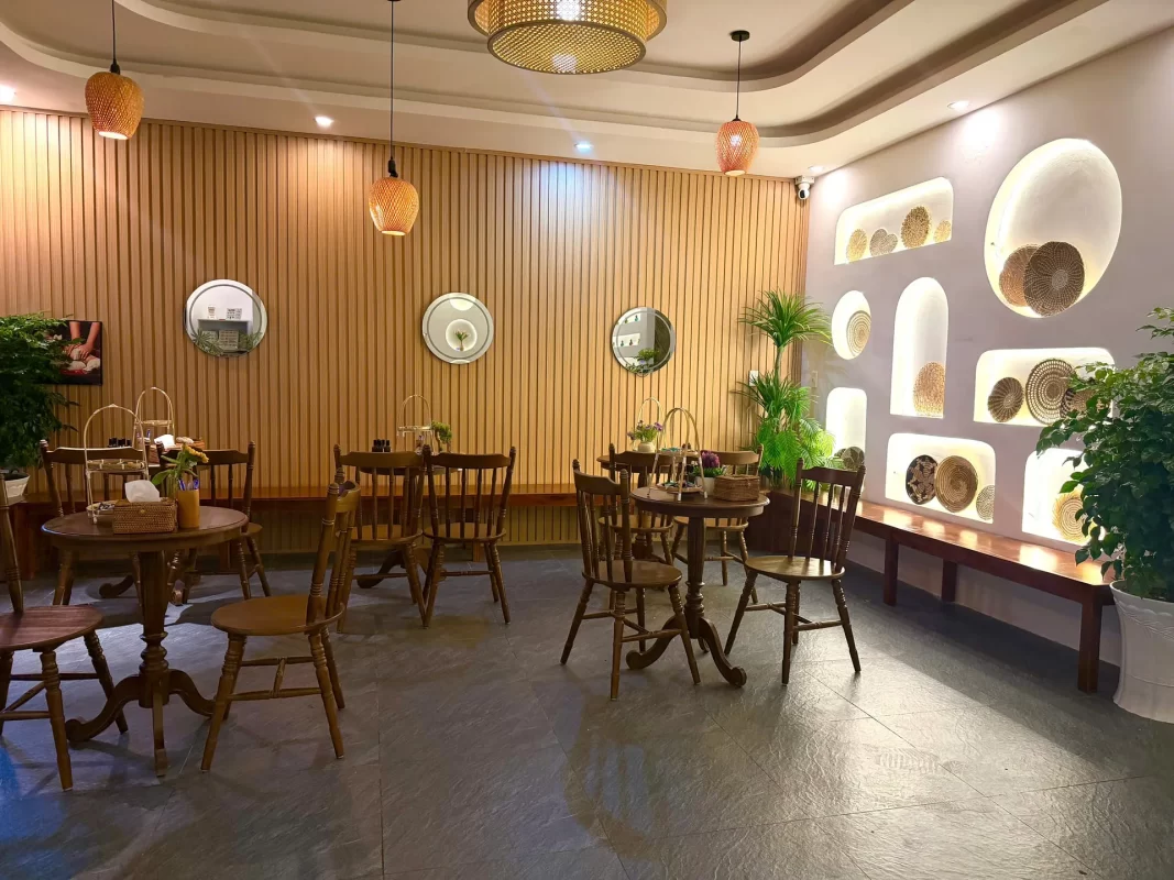 Lounge trà thư giãn tại Lion Spa Phú Quốc