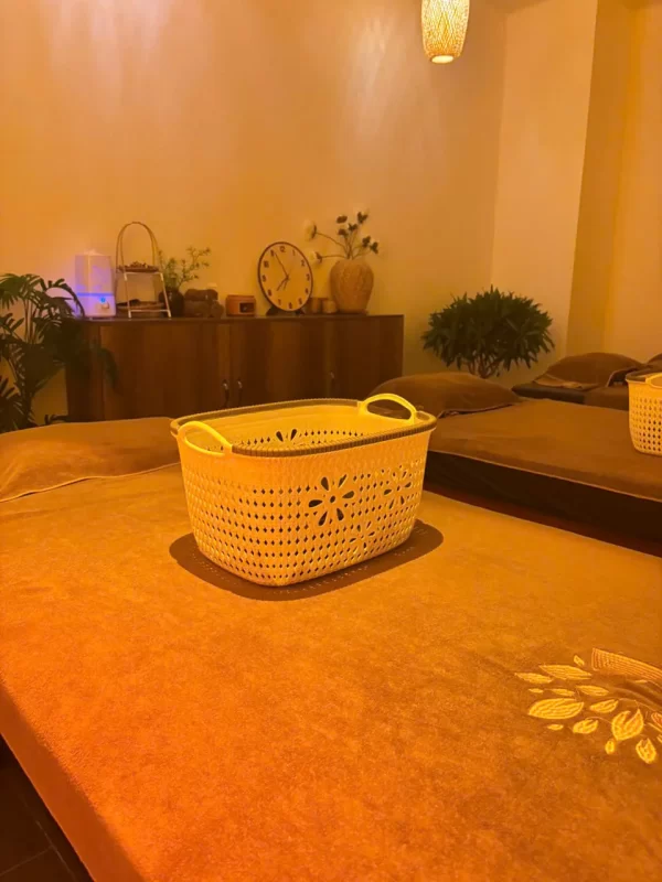 Phòng massage tại Lion Spa Phú Quốc với khăn logo thương hiệu